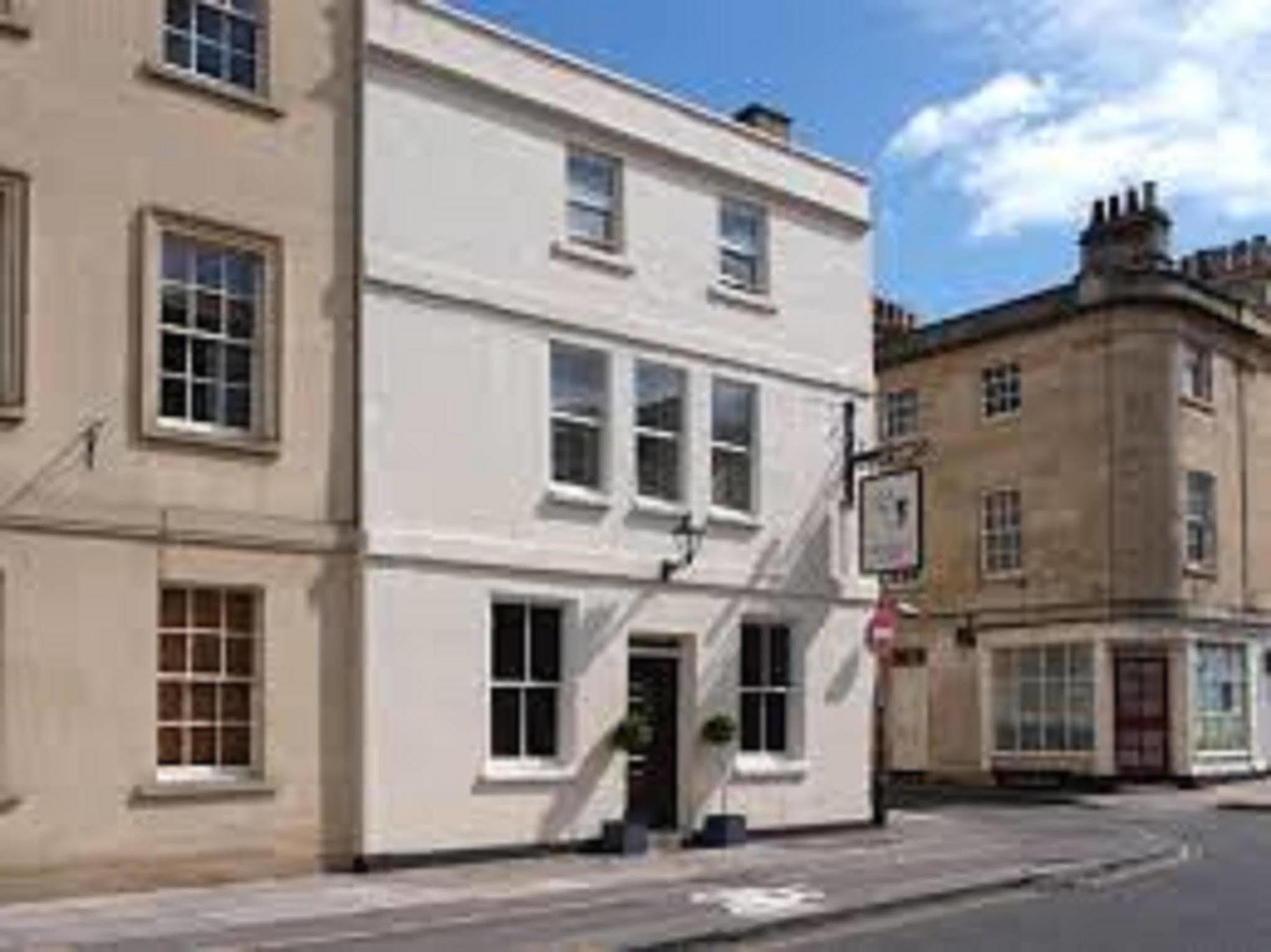 The Griffin Inn บาธ ภายนอก รูปภาพ